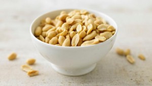 Health Benefits of Eating Peanuts